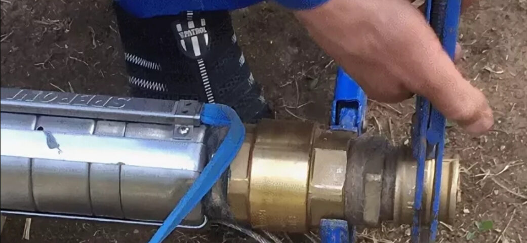 Монтаж погружного насоса