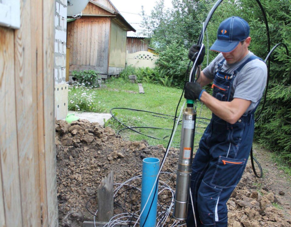 монтаж погружного насоса